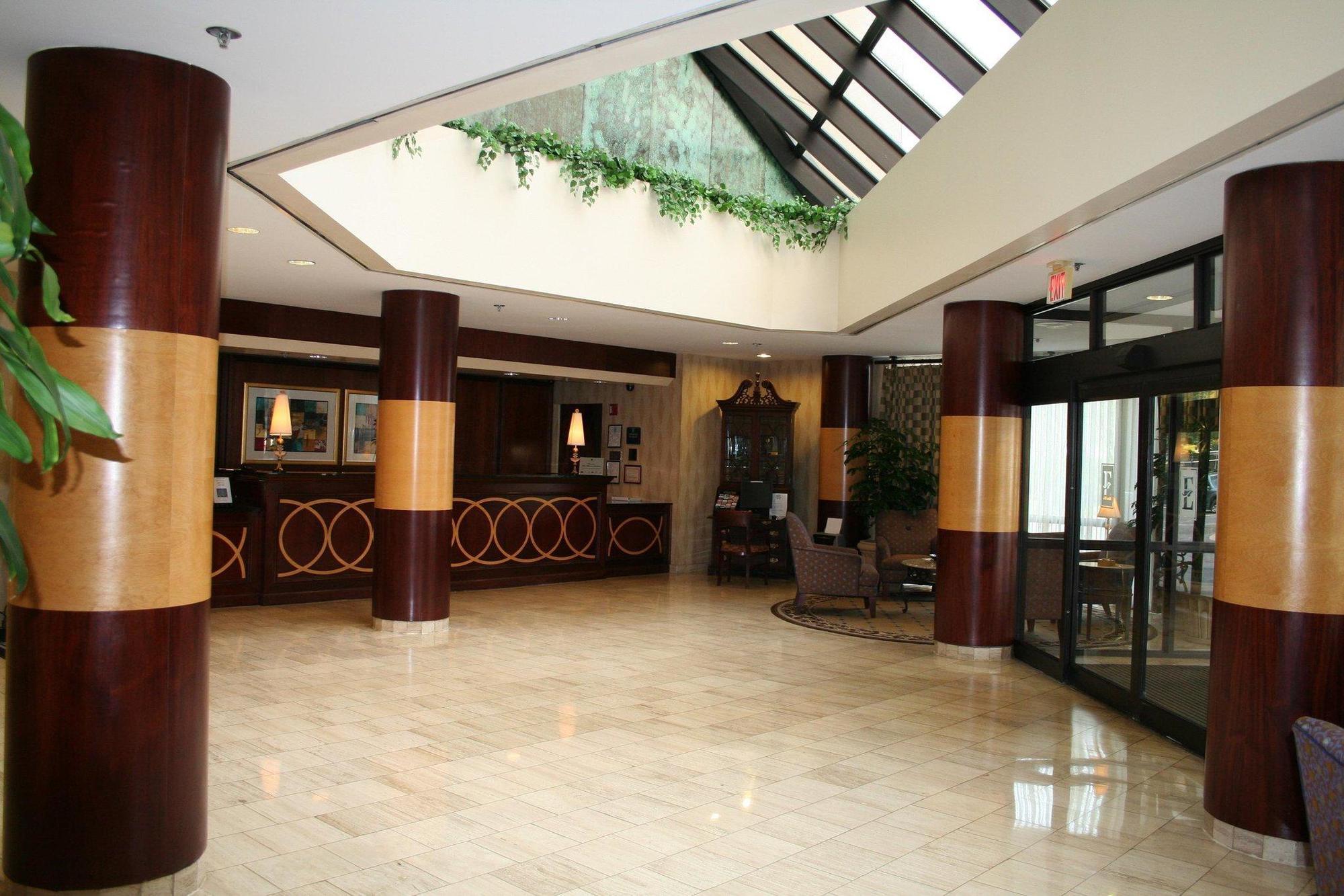 Embassy Suites By Hilton Atlanta Galleria Смирна Екстер'єр фото